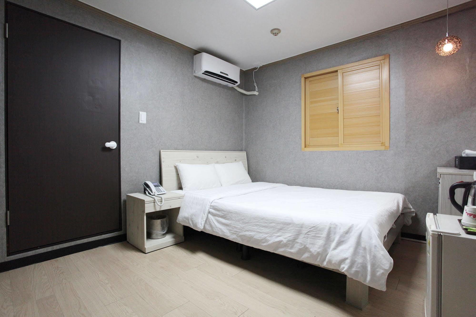 G Mini Hotel Dongdaemun Seoul Exterior photo